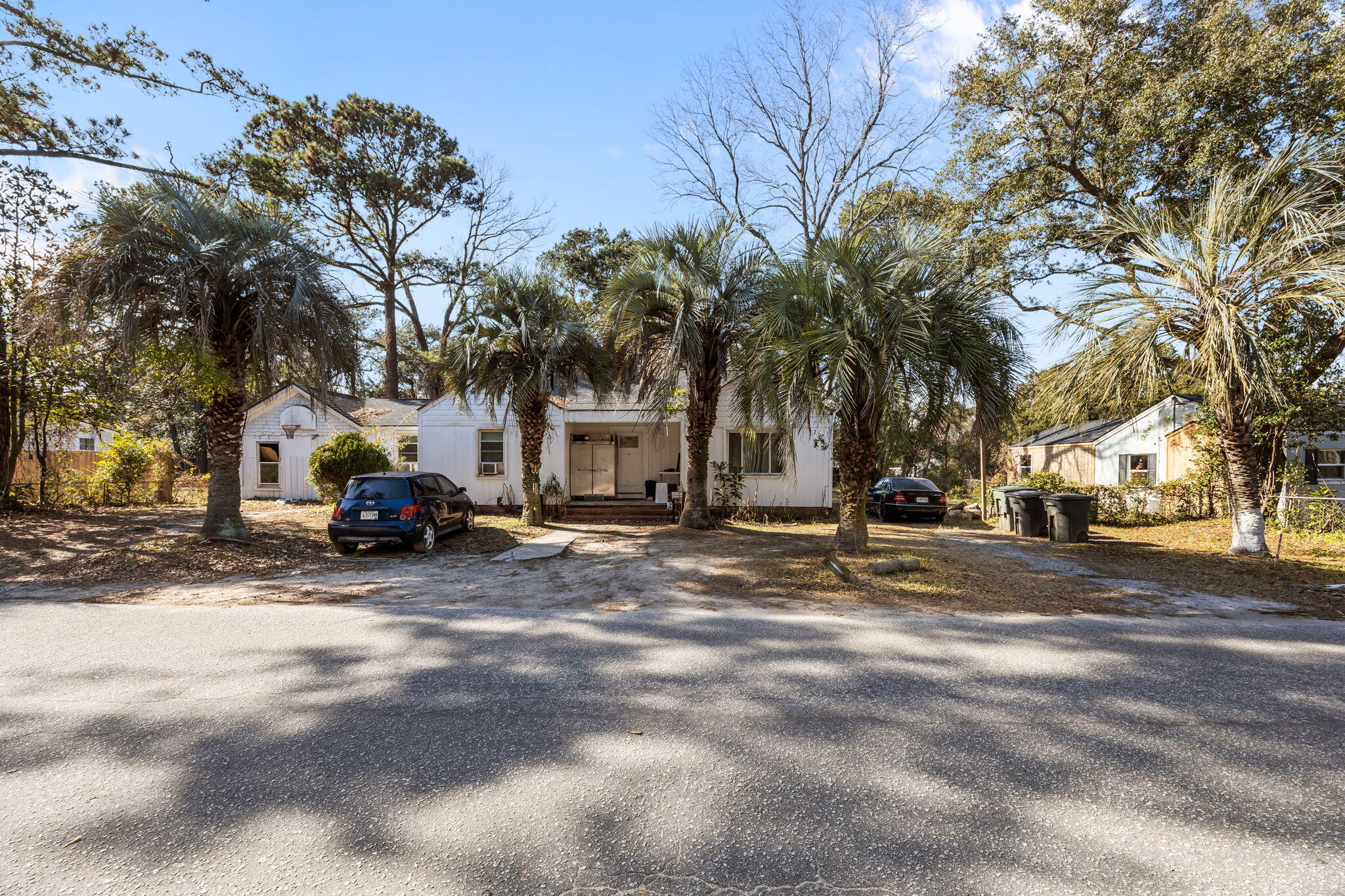 5735 Pilgrim Avenue Hanahan, SC 29410 - Photo 7 of 13 10-web-or-mls-470A1339