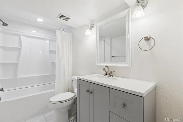 $650,000 | 7513 East Costilla Boulevard, Centennial, CO 80112