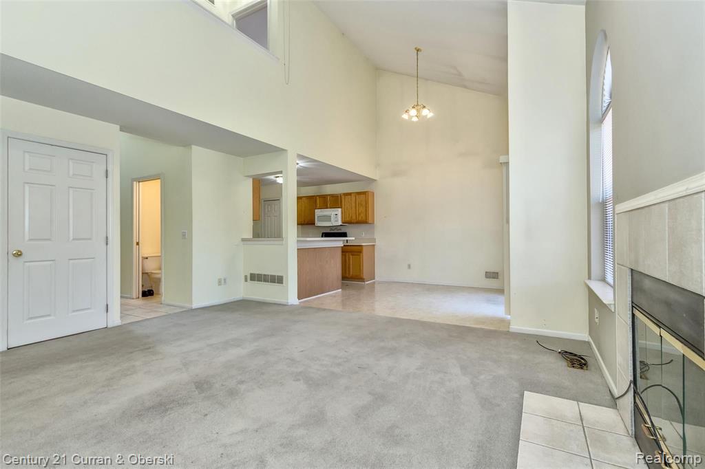 9721 Stark Road Livonia, MI 48150 - Photo 6 of 44