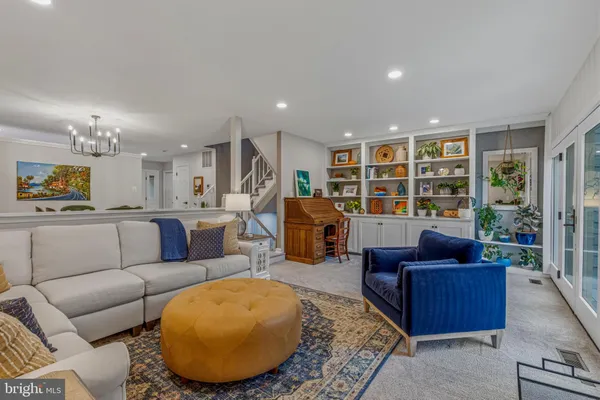 $740,000 | 12541 North Lake Court, Fairfax, VA 22033
