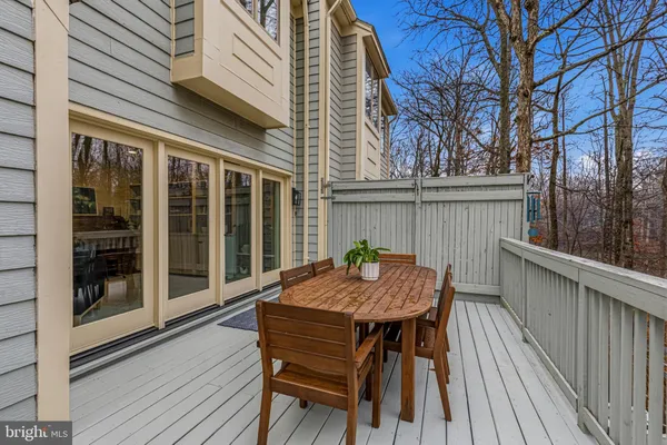 $740,000 | 12541 North Lake Court, Fairfax, VA 22033