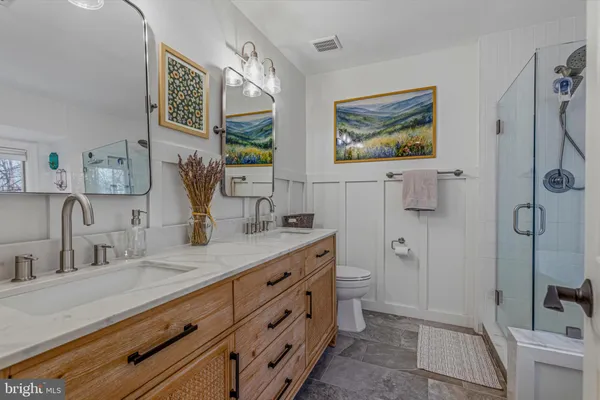 $740,000 | 12541 North Lake Court, Fairfax, VA 22033