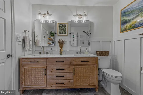 $740,000 | 12541 North Lake Court, Fairfax, VA 22033