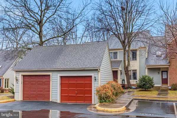 $740,000 | 12541 North Lake Court, Fairfax, VA 22033