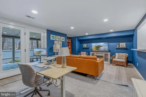 $740,000 | 12541 North Lake Court, Fairfax, VA 22033