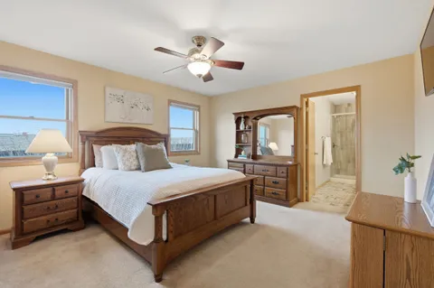 $495,000 | 1609 Oakridge Way, Stoughton, WI 53589