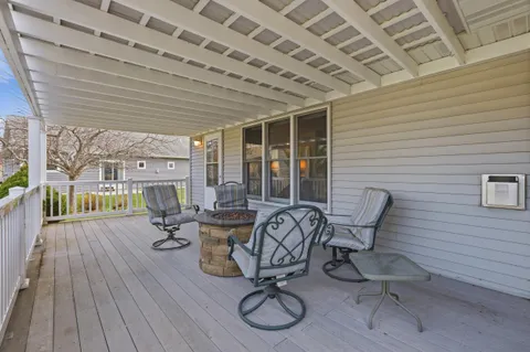 $495,000 | 1609 Oakridge Way, Stoughton, WI 53589