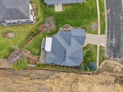 $495,000 | 1609 Oakridge Way, Stoughton, WI 53589