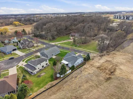 $495,000 | 1609 Oakridge Way, Stoughton, WI 53589