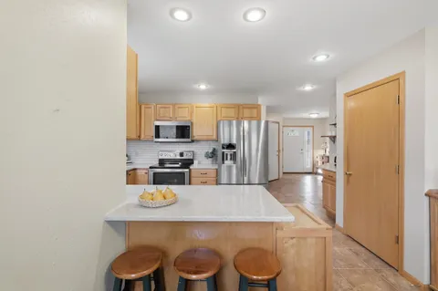 $495,000 | 1609 Oakridge Way, Stoughton, WI 53589