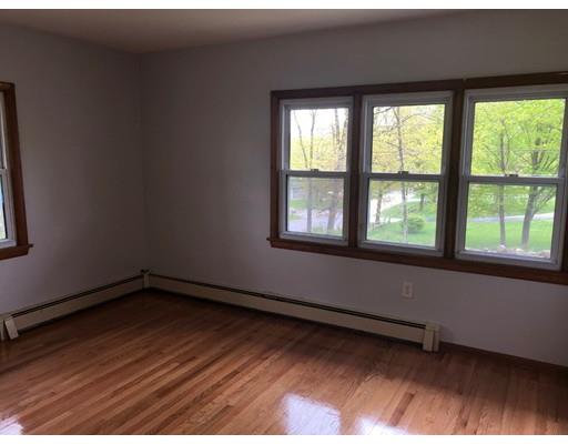 4 Jones Road Sutton, MA 01590 - Photo 5 of 7