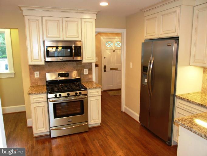 1433 Locust Road Northwest Washington, DC 20012 - Photo 3 of 30 Kitchen