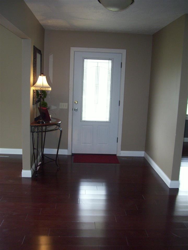 103 Summers Lane Tipton, IN 46072 - Photo 2 of 29 Gallery Image 2