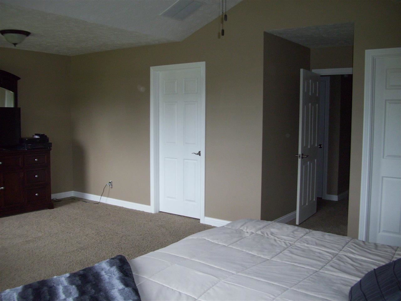 103 Summers Lane Tipton, IN 46072 - Photo 12 of 29 Gallery Image 12