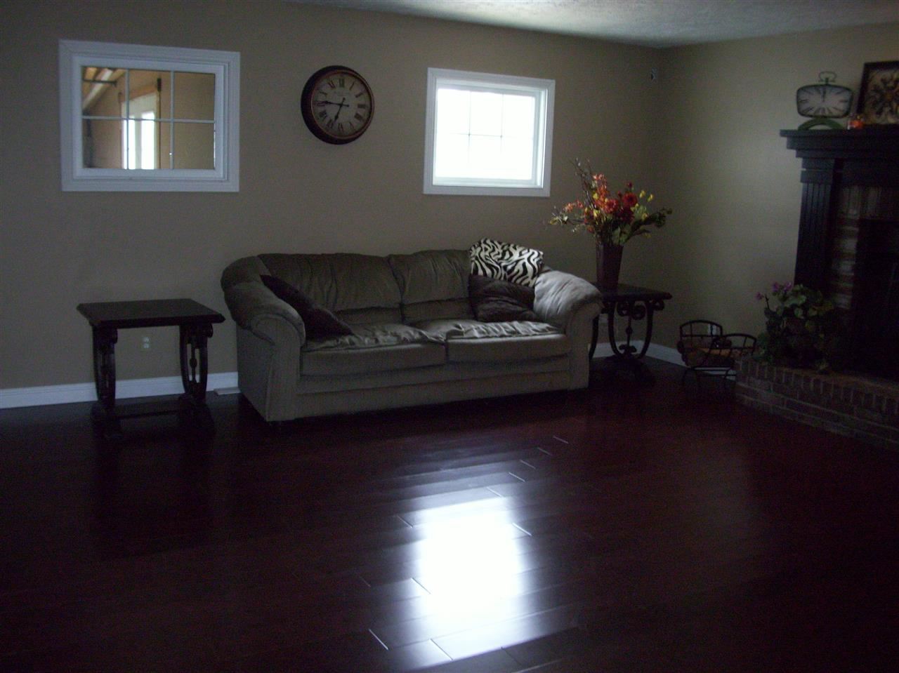 103 Summers Lane Tipton, IN 46072 - Photo 4 of 29 Gallery Image 4