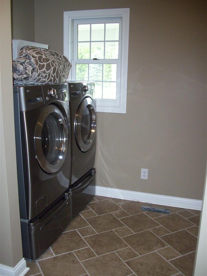 103 Summers Lane Tipton, IN 46072 - Photo 9 of 29 Gallery Image 9