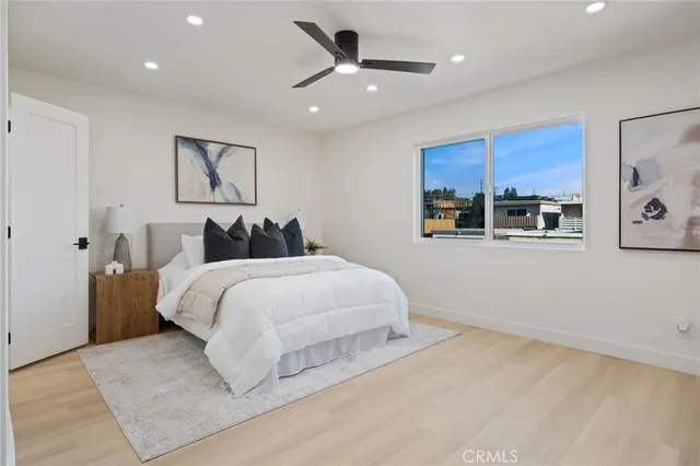 $1,299,999 | 332 Flint Avenue, Long Beach, CA 90814