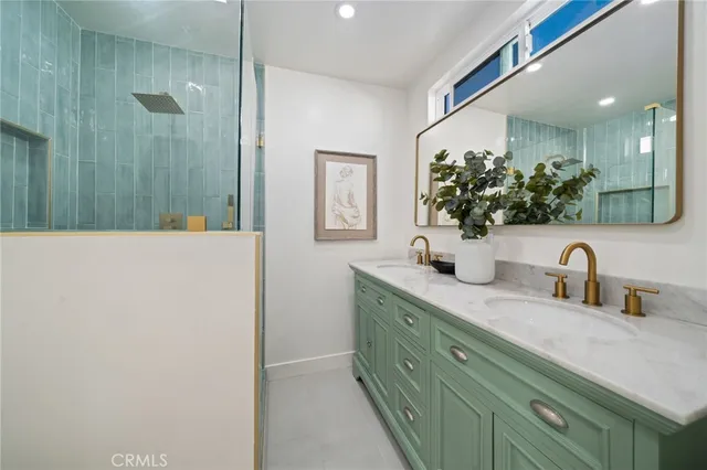 $1,299,999 | 332 Flint Avenue, Long Beach, CA 90814