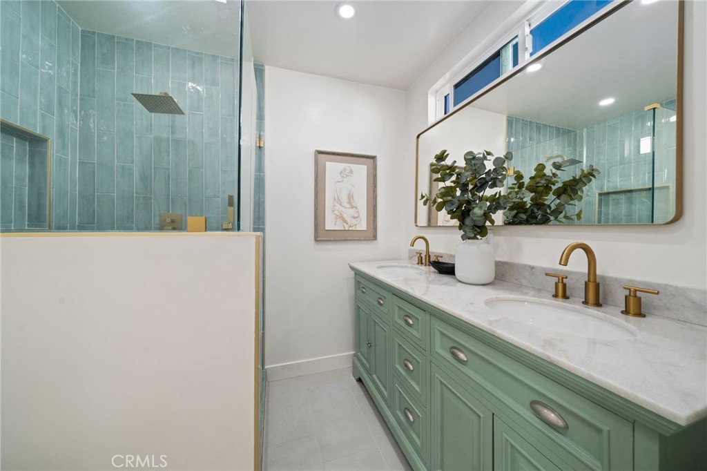 332 Flint Avenue Long Beach, CA 90814 - Photo 14 of 29