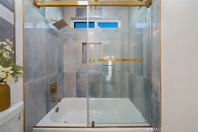 $1,299,999 | 332 Flint Avenue, Long Beach, CA 90814