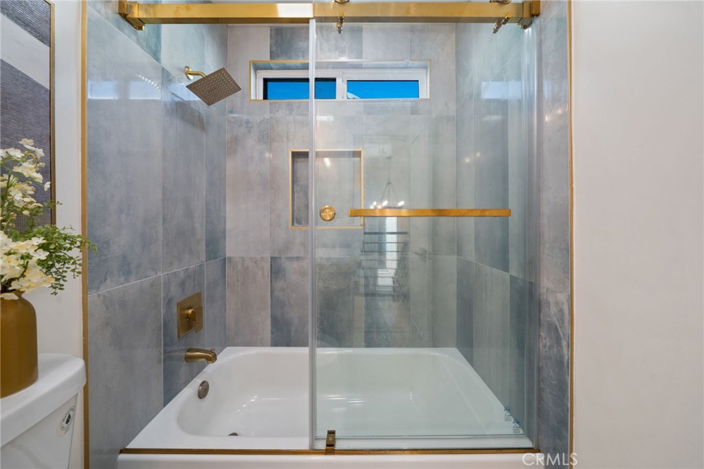 332 Flint Avenue Long Beach, CA 90814 - Photo 19 of 29