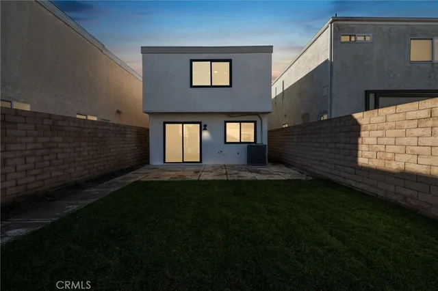 $1,299,999 | 332 Flint Avenue, Long Beach, CA 90814