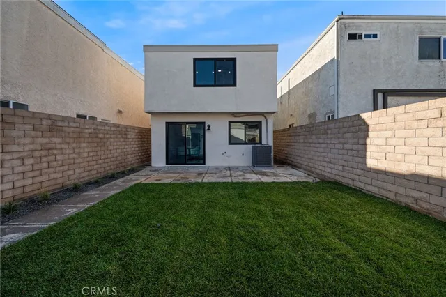 $1,299,999 | 332 Flint Avenue, Long Beach, CA 90814