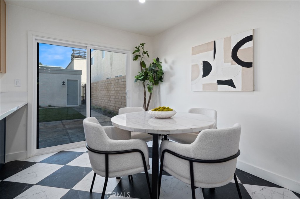 332 Flint Avenue Long Beach, CA 90814 - Photo 7 of 29