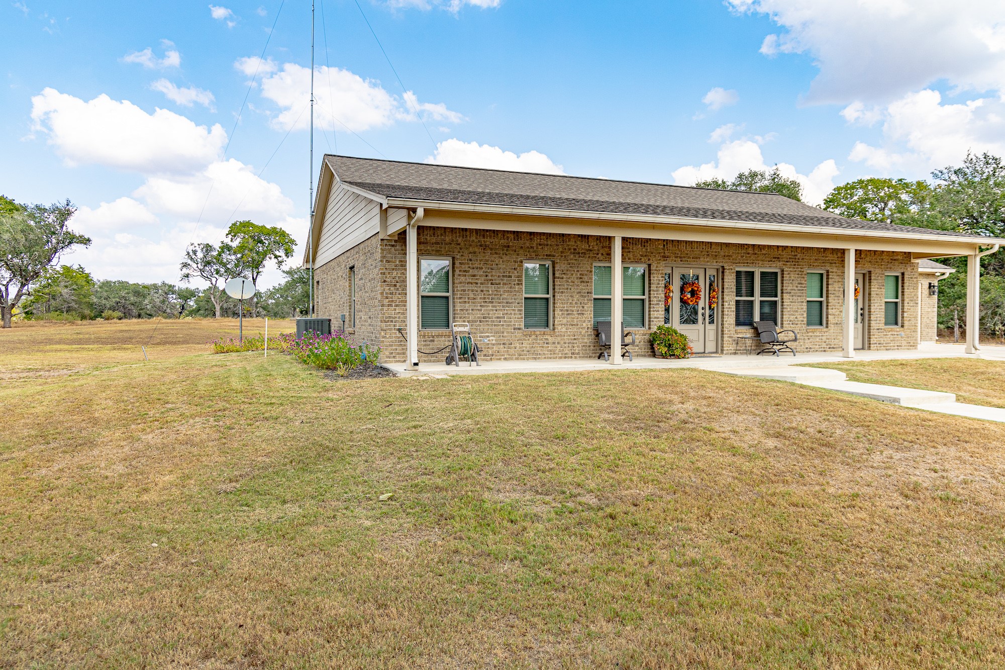 716 L Hrabovsky Road Yoakum, TX 77995 - Photo 2 of 42 a front view of house with ocean view