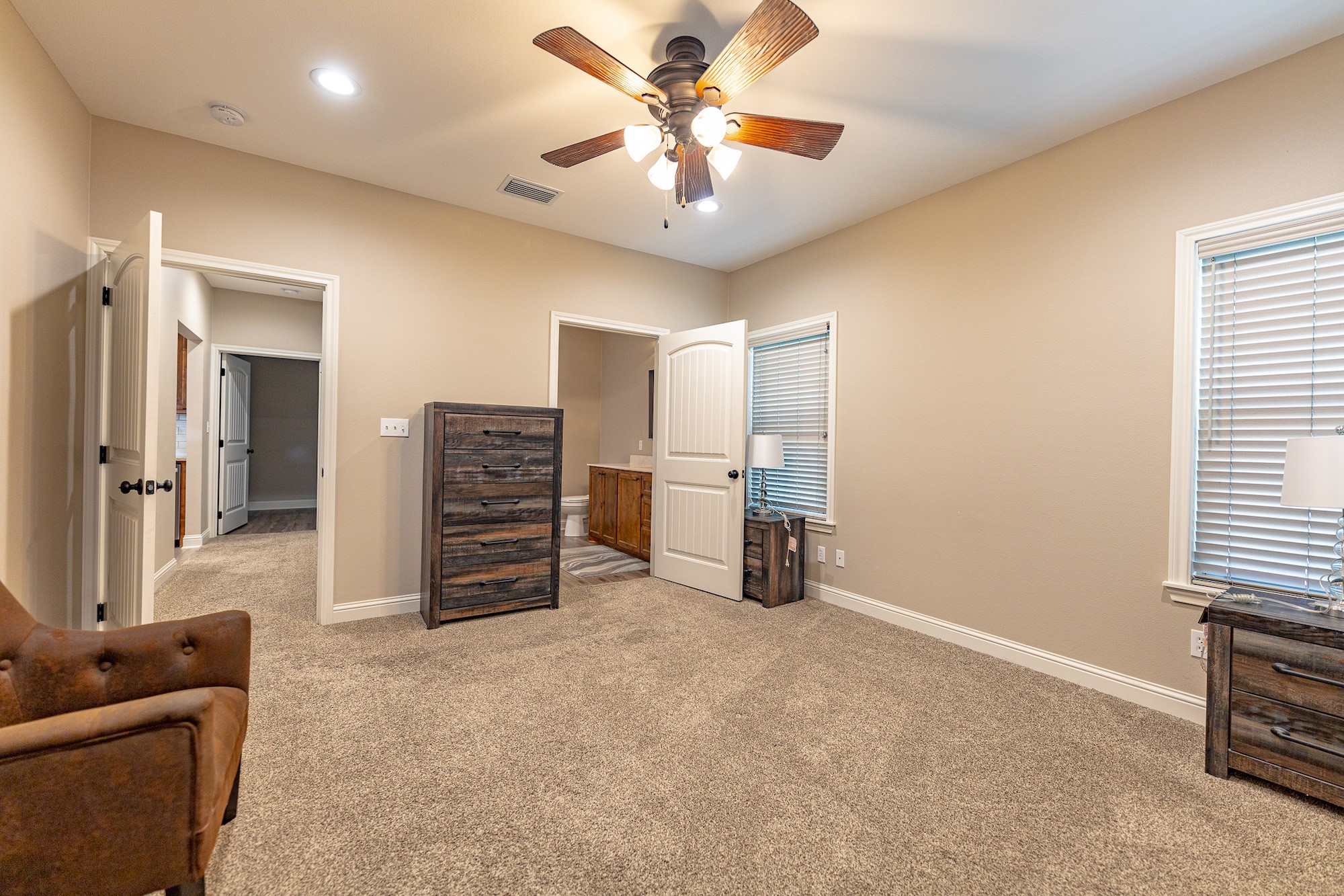 716 L Hrabovsky Road Yoakum, TX 77995 - Photo 9 of 42 a living room with furniture and a flat screen tv