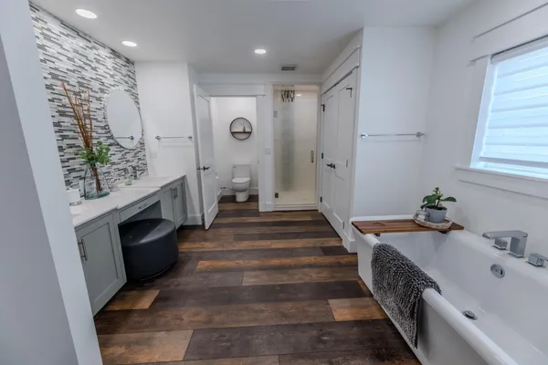 $899,900 | 898 60th Avenue, Beaver Creek, MN 56116