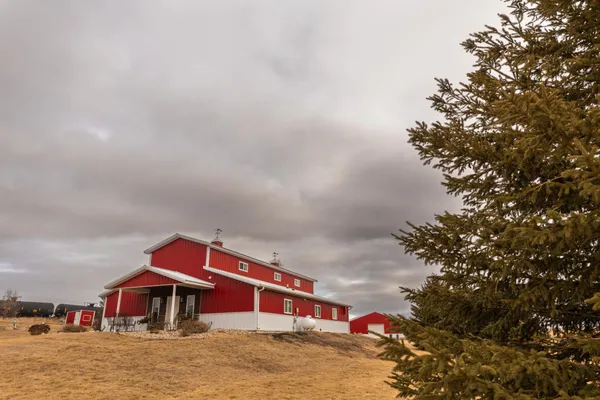 $899,900 | 898 60th Avenue, Beaver Creek, MN 56116