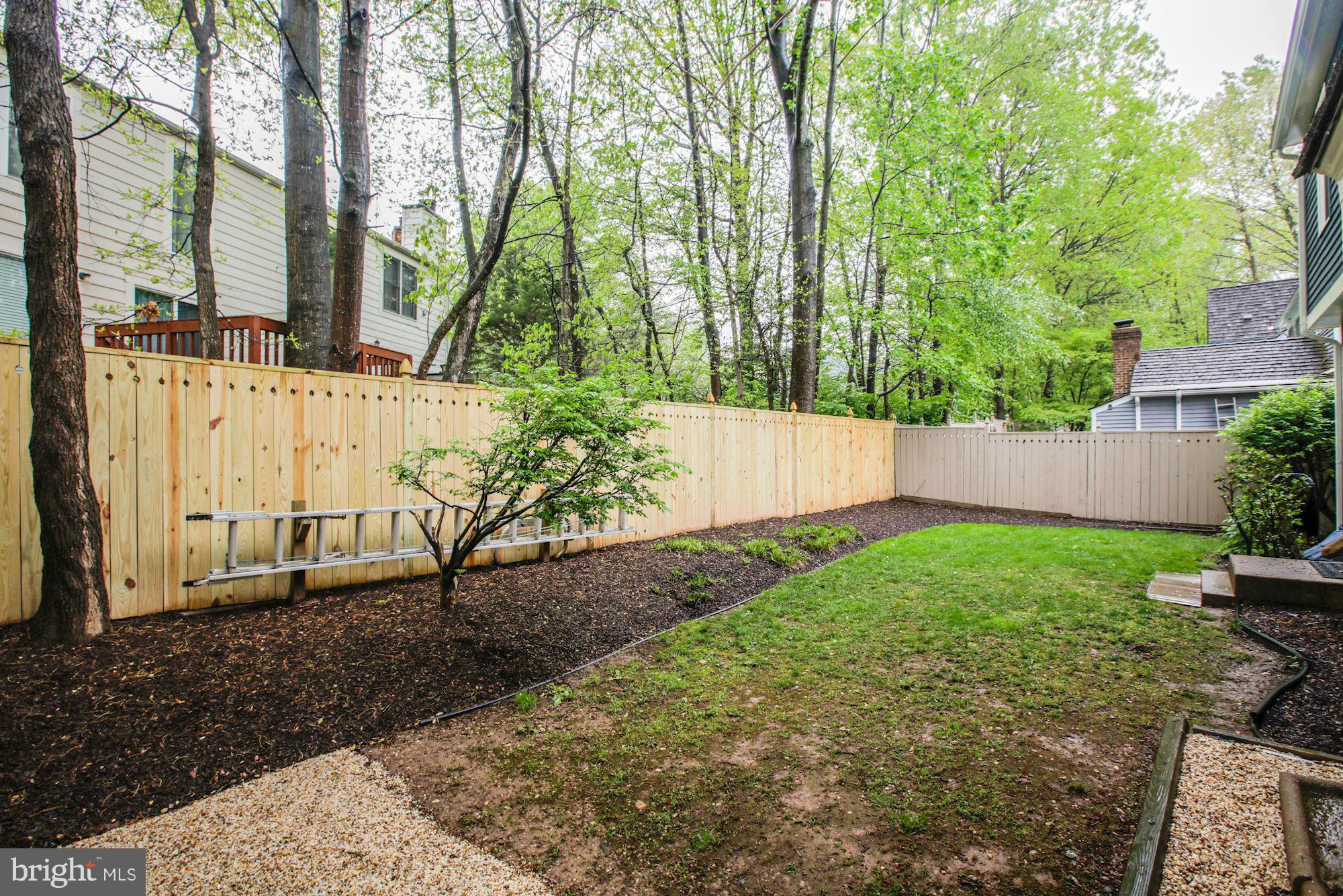 2096 Cobblestone Lane Reston, VA 20191 - Photo 16 of 25 Exterior (Rear)