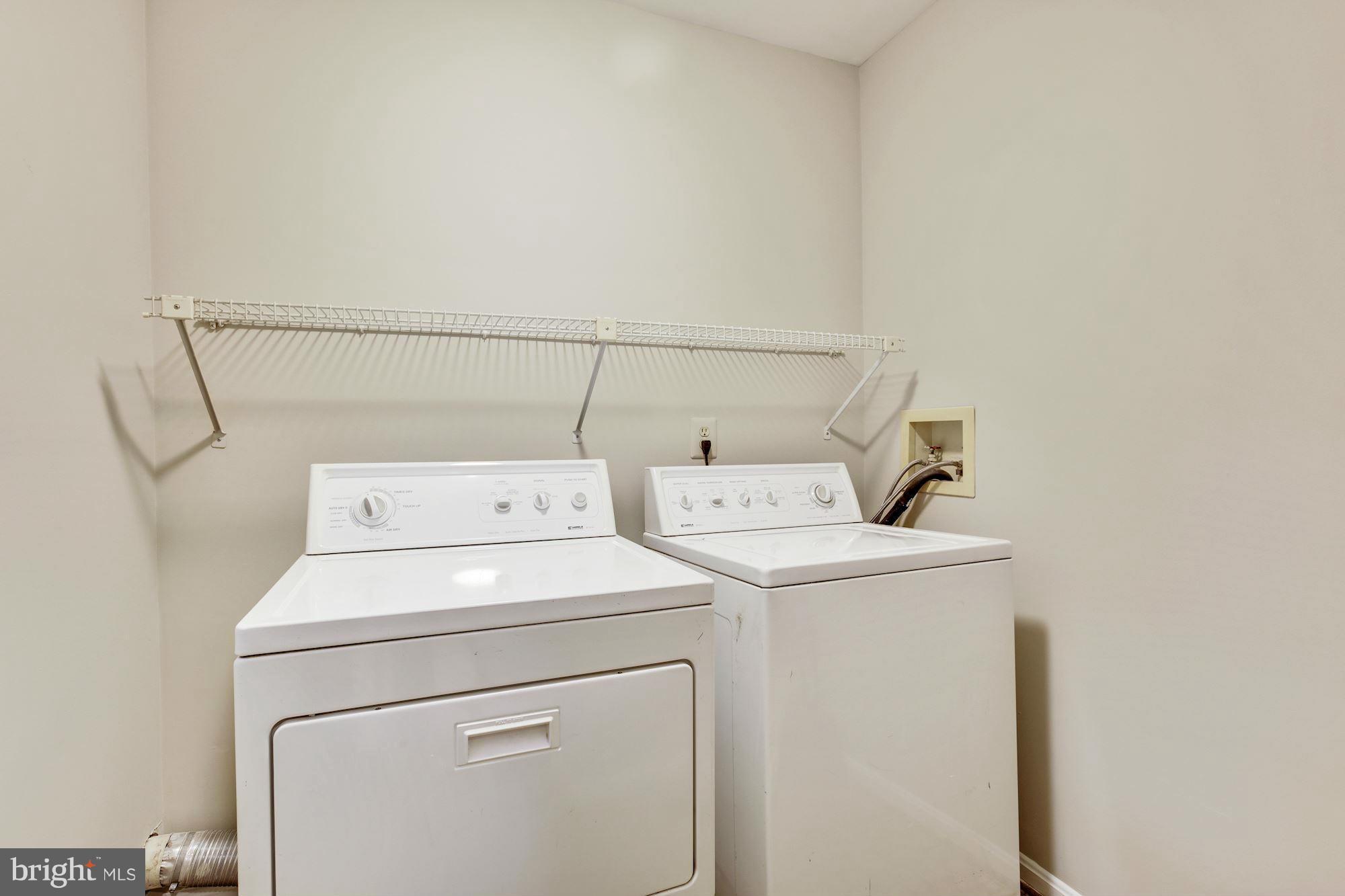 2096 Cobblestone Lane Reston, VA 20191 - Photo 17 of 25 Interior (General)