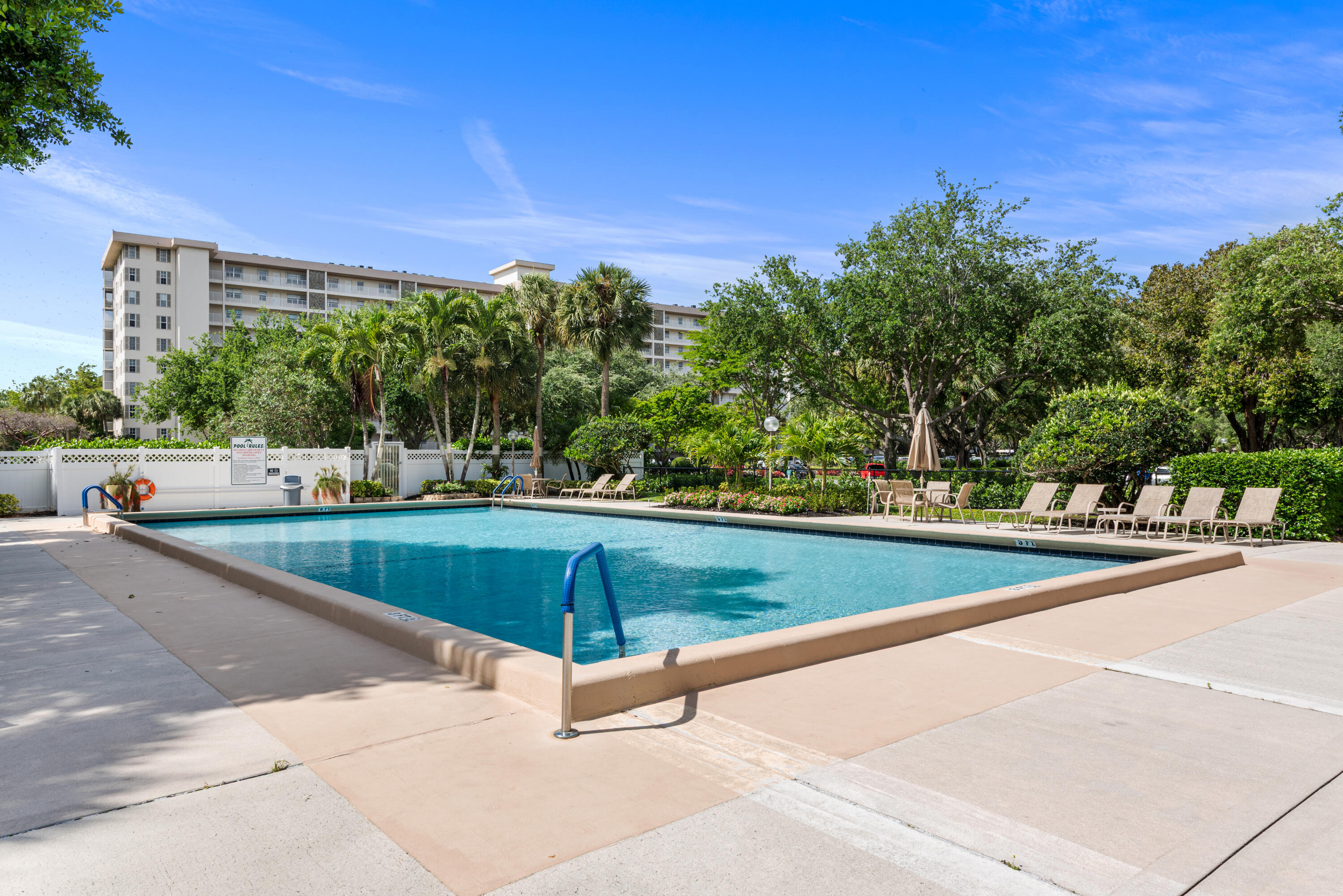 3499 Oaks Way, Unit 407 Pompano Beach, FL 33069 - Photo 20 of 29 _BWP8589