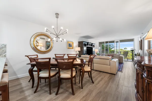 $289,000 | 3499 Oaks Way, Unit 407, Pompano Beach, FL 33069