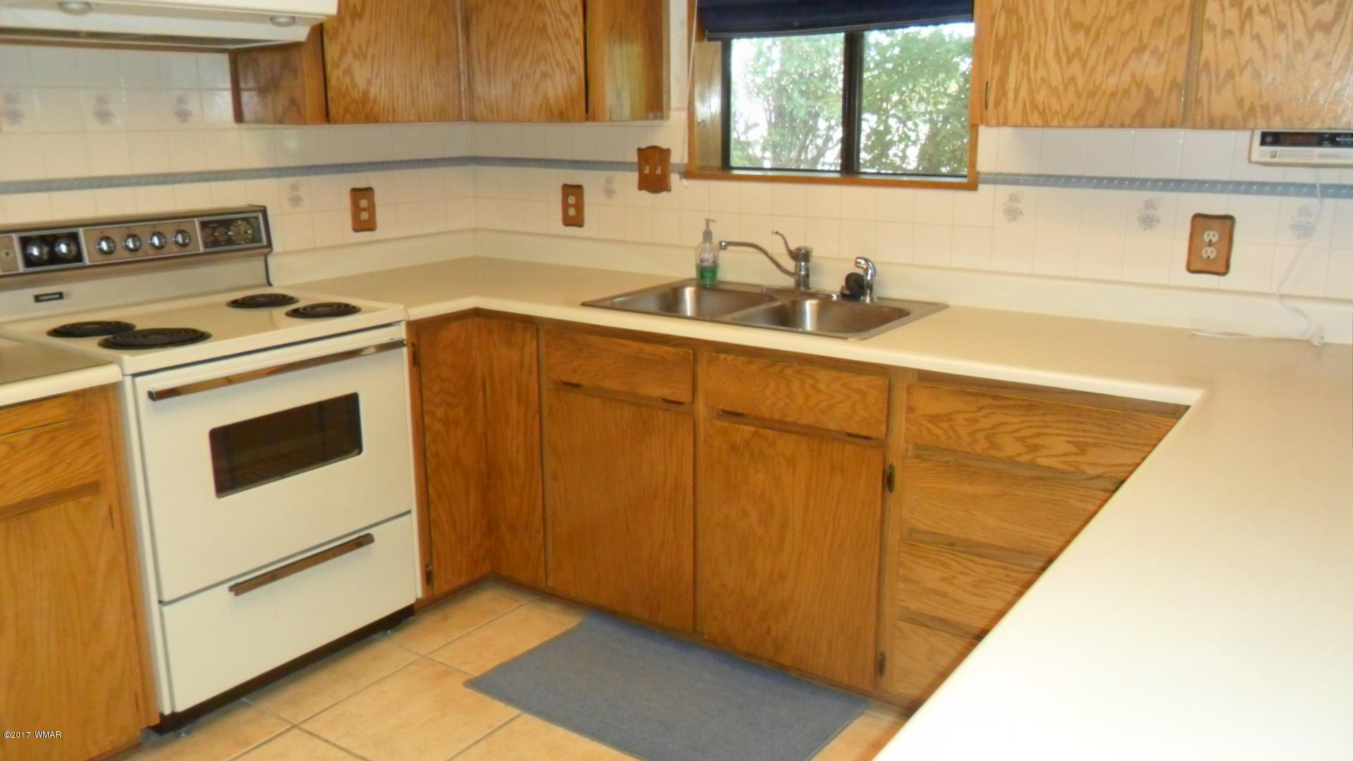 560 East Merrill Show Low, AZ 85901 - Photo 12 of 41