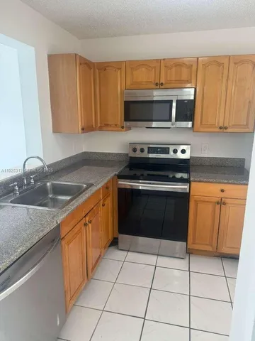 $1,900 | 8700 Sherman Circle North, Unit 503, Miramar, FL 33025