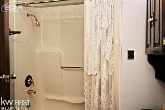 4064 North Gale Road Davison, MI 48423 - Photo 18 of 31 Gallery Image 18