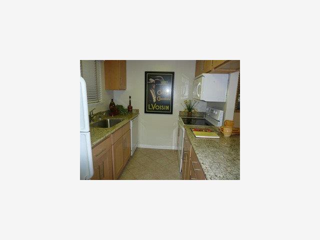 110 East Middlefield Road, Unit B Mountain View, CA 94043 - Photo 4 of 8
