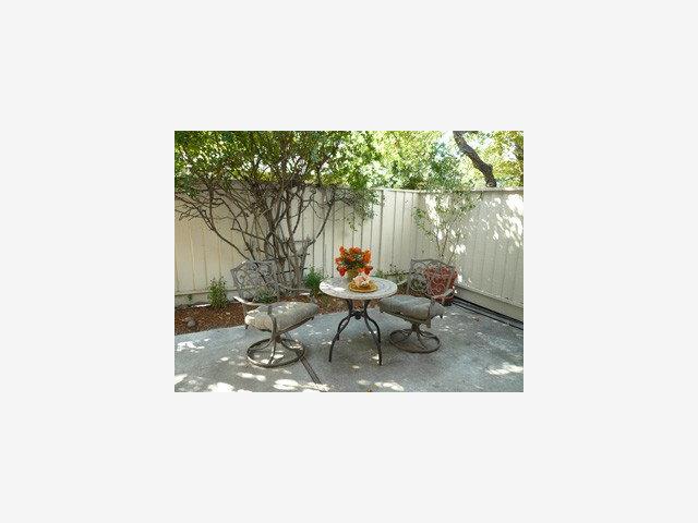 110 East Middlefield Road, Unit B Mountain View, CA 94043 - Photo 7 of 8