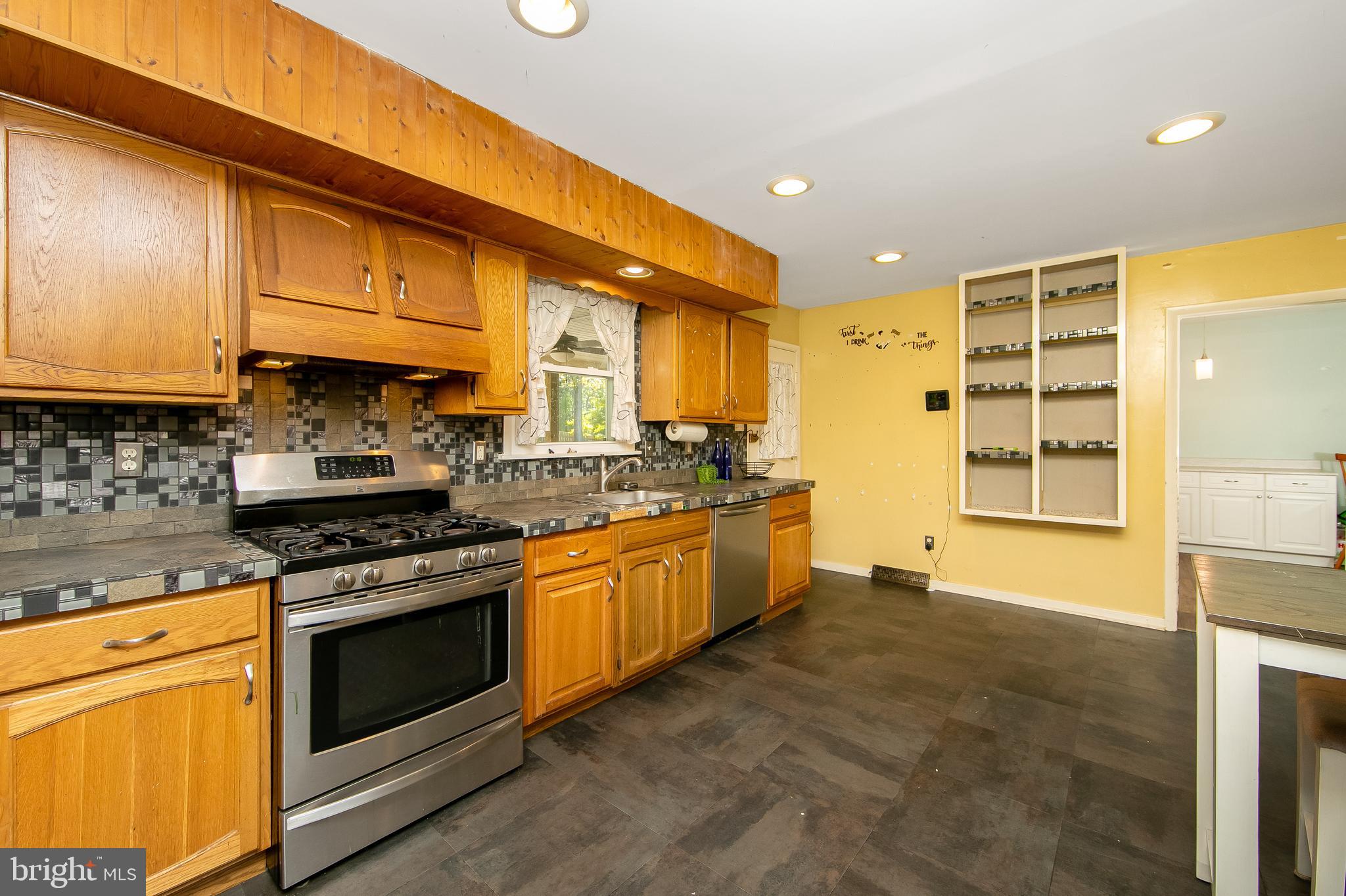 396 Holly Road Marlton, NJ 08053 - Photo 11 of 32 Kitchen