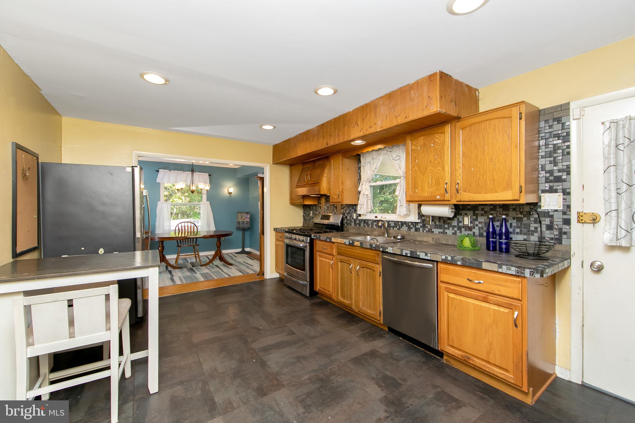 396 Holly Road Marlton, NJ 08053 - Photo 13 of 32