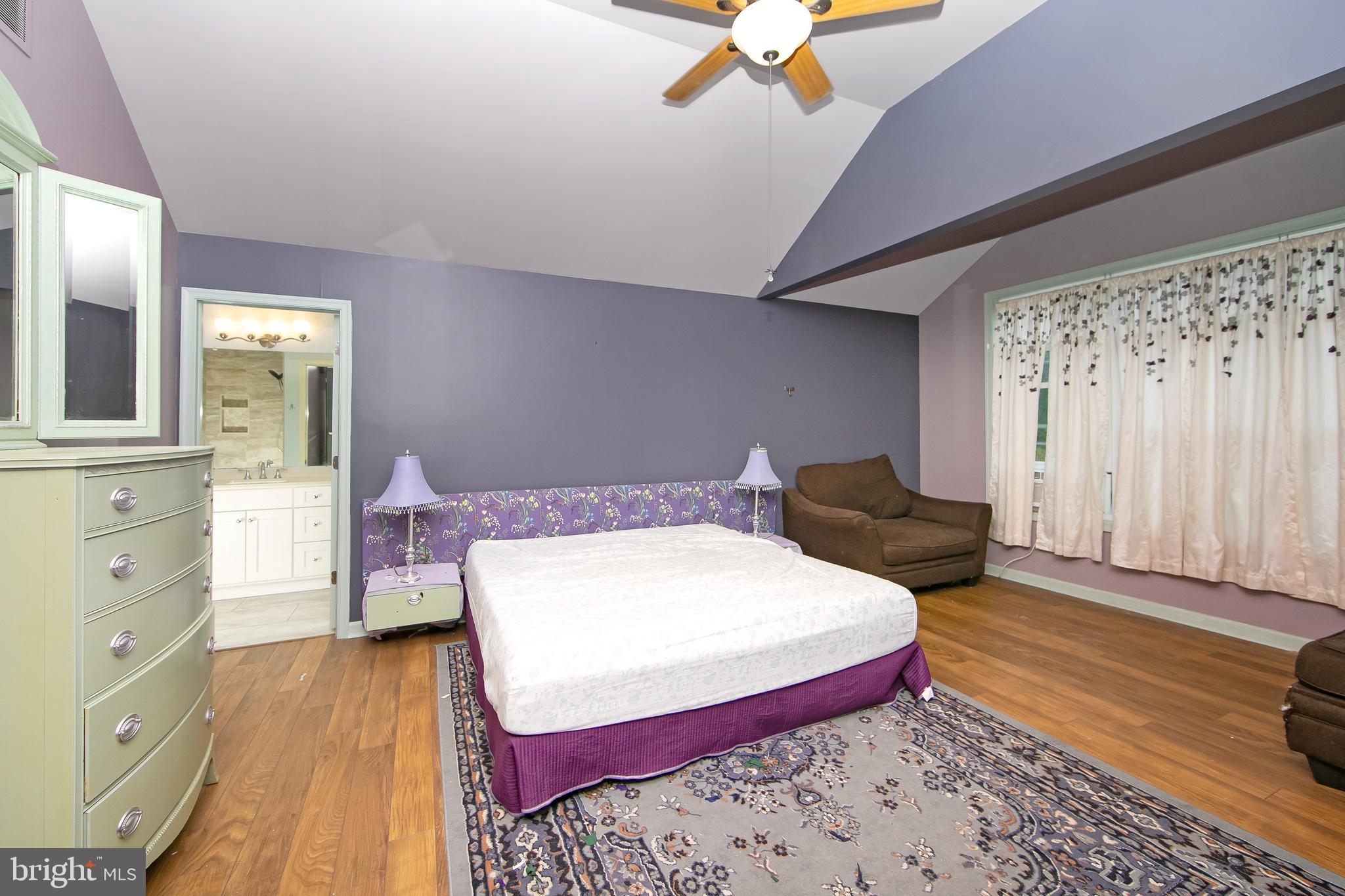 396 Holly Road Marlton, NJ 08053 - Photo 19 of 32 2nd Floor Primary Suite Bedroom