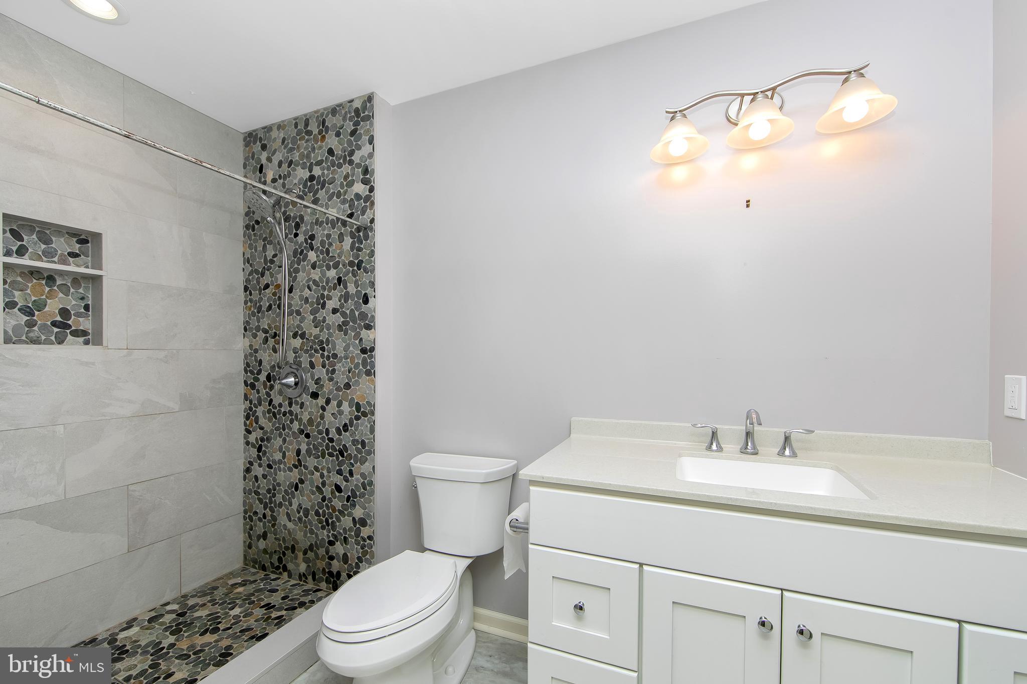 396 Holly Road Marlton, NJ 08053 - Photo 25 of 32 Full Bath in Bedroom 3