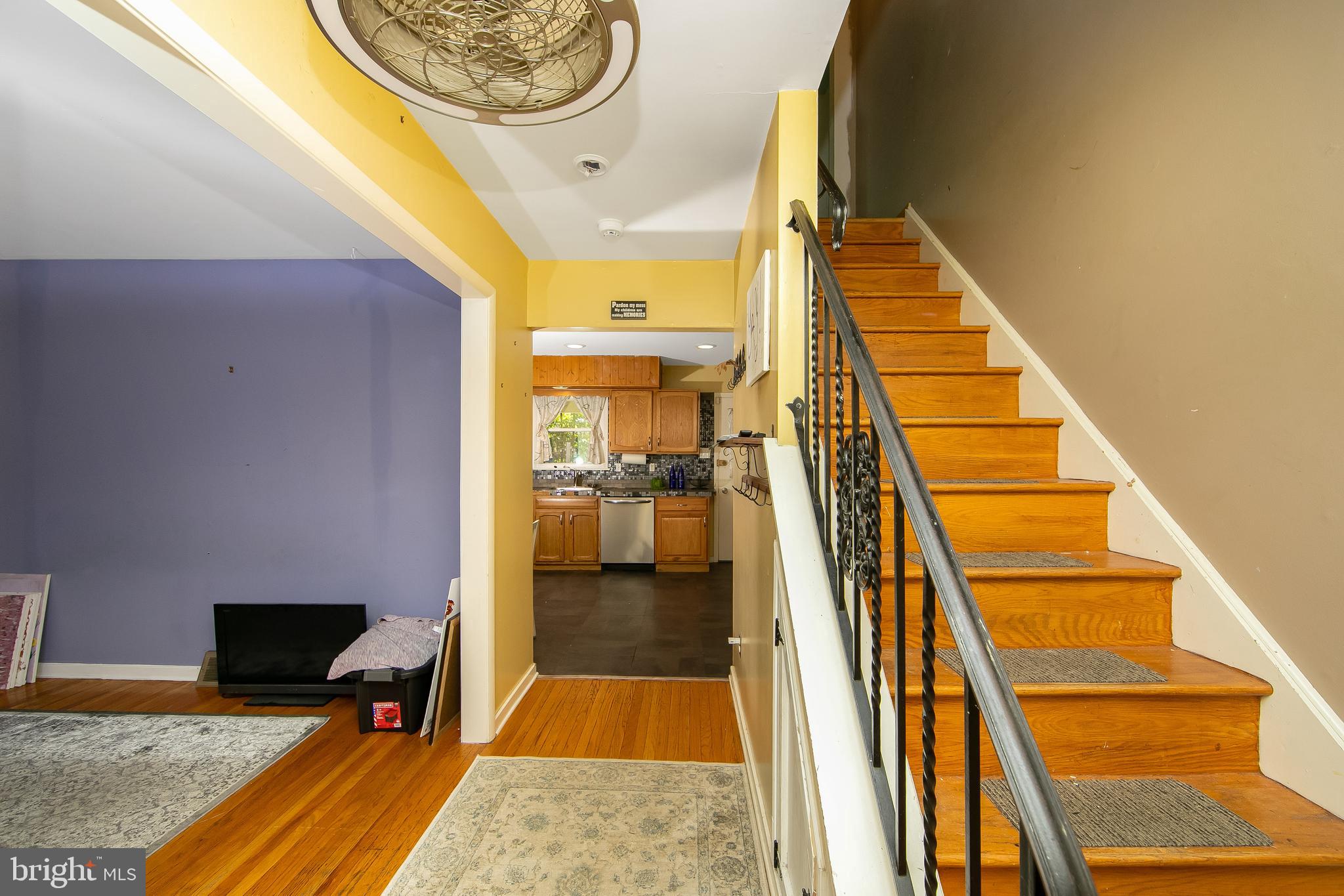 396 Holly Road Marlton, NJ 08053 - Photo 5 of 32 Entry Hall