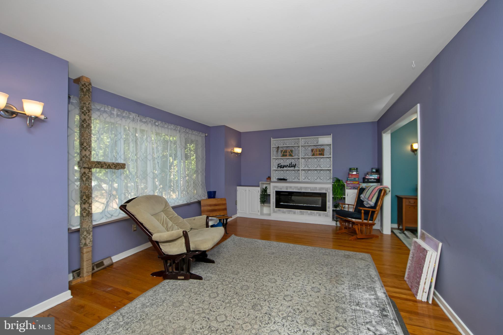 396 Holly Road Marlton, NJ 08053 - Photo 6 of 32 Living Room