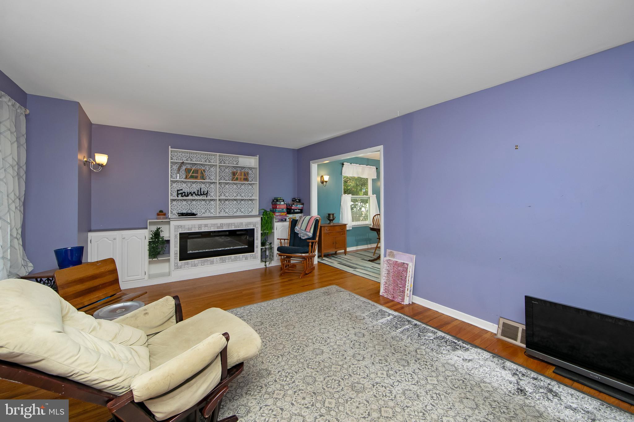 396 Holly Road Marlton, NJ 08053 - Photo 7 of 32 Living Room