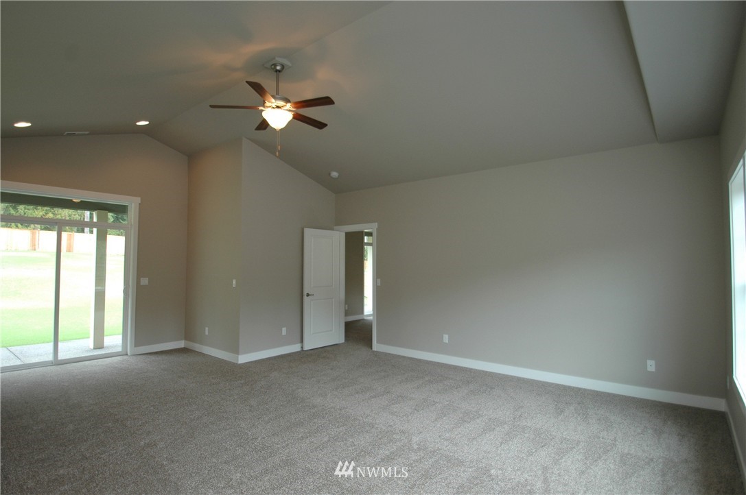 9133 Fox Ridge Lane Southeast Olympia, WA 98513 - Photo 12 of 25 Gallery Image 12