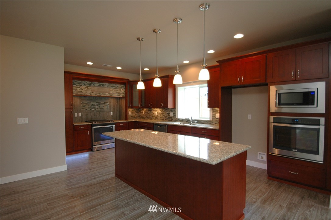 9133 Fox Ridge Lane Southeast Olympia, WA 98513 - Photo 6 of 25 Gallery Image 6
